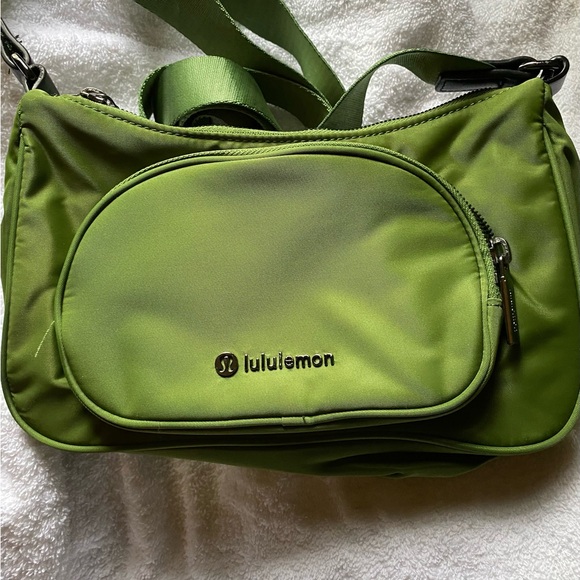Lululemon Crossbody with Nano Pouch color green - Picture 2 of 8
